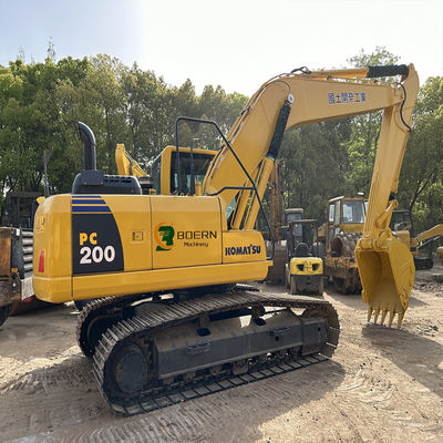 Excavatrice utilisée Komatsu PC200-8 du Japon avec ingénierie de précision