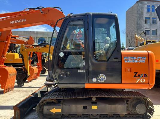 HITACHI ZX70 Mini Excavator japonais d'occasion 7 Tonnes Zaxis 70 avec moteur Isuzu
